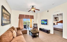 Beautiful 2Br Suite - Family Resort - Pool And Hot Tub!